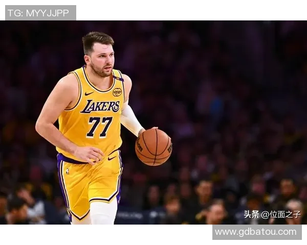 湖人力克76人! 谁最大功臣 数据不扯谎 并不是30+三双到手的东契奇 湖人力克76人! 谁最大功臣 数据不扯谎 并不是30+三双到手的东契奇